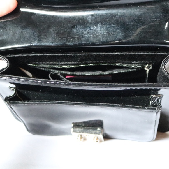 Jeannie Lottie X Pink House Toronto Black Patent Handbag Crossbody Purse - Picture 8 of 9